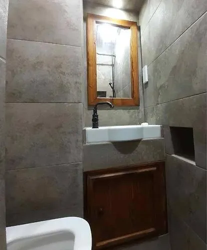 Cozy Corner House In - Authentic! * La Valette