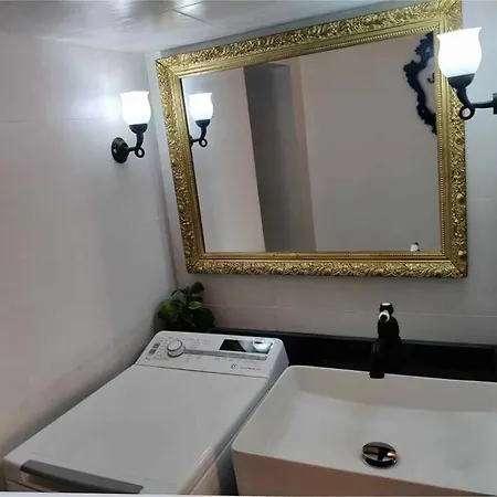 Cozy Corner House In - Authentic! * 발레타