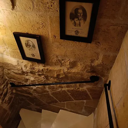 펜션 Cozy Corner House In - Authentic! 발레타