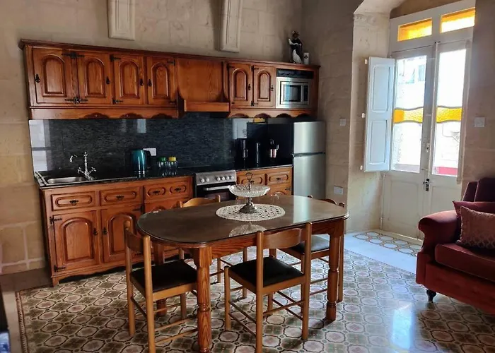 Holiday home Cozy Corner House In - Authentic! Valletta