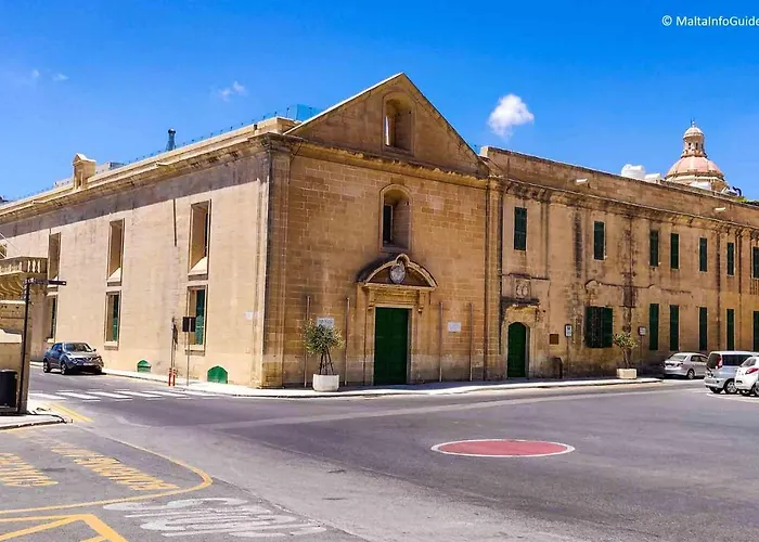 Cozy Corner House In - Authentic! * Valletta